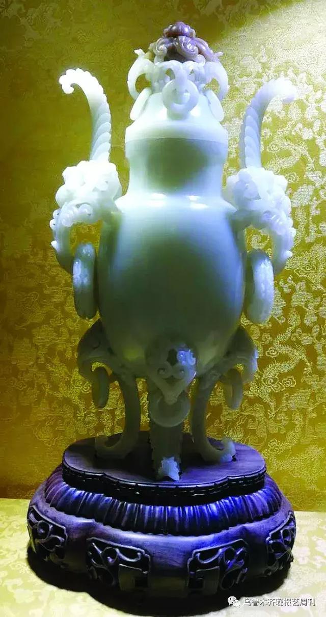 玉雕作品 炉花瓶
